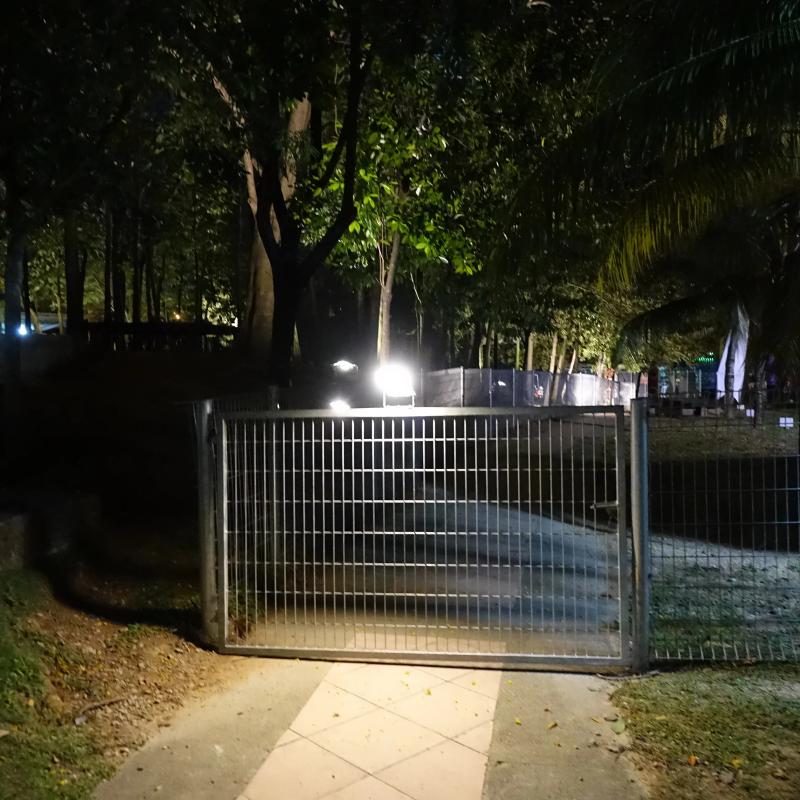 HEX 780X Solar Wall Light